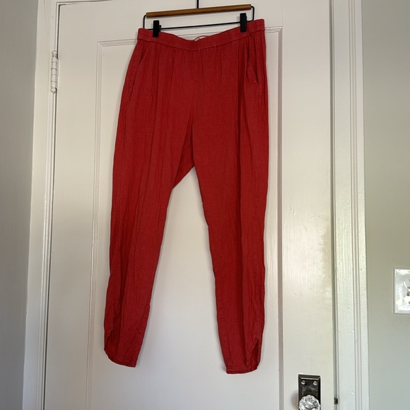Marine Layer Allison Pant in Cherry Red Size L - Picture 5 of 7